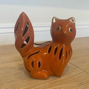Ceramic kitty decor